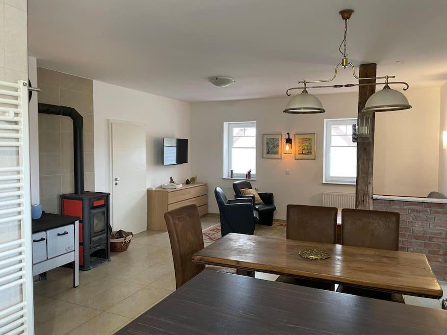 Charmante Ferienwohnung In Idyllischer Lage Jever Extérieur photo