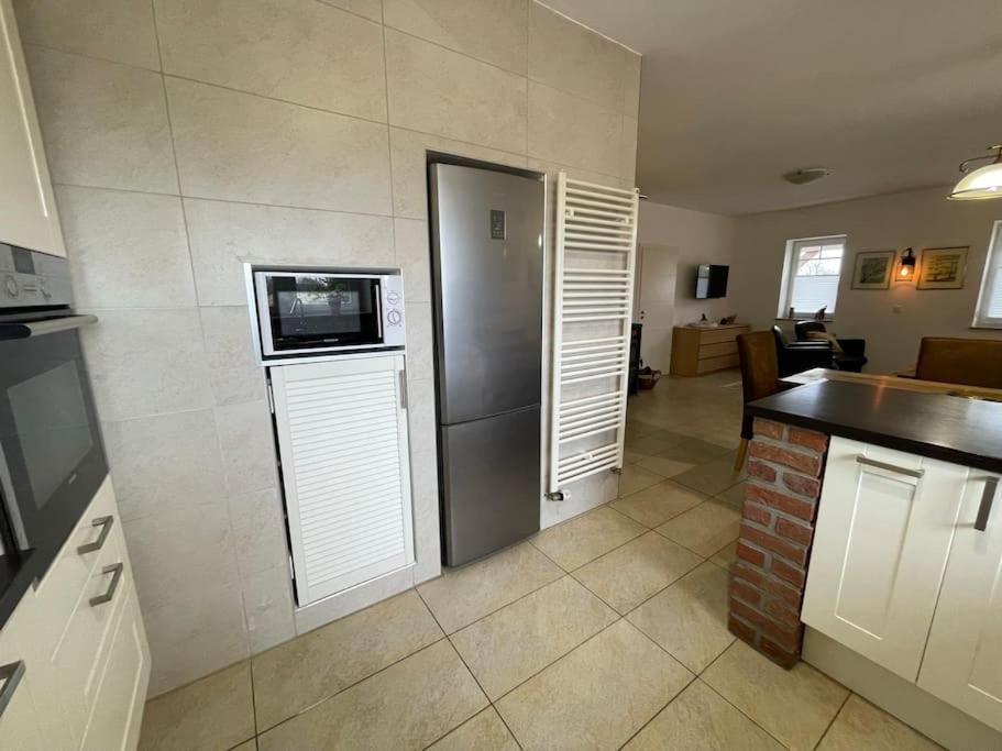 Charmante Ferienwohnung In Idyllischer Lage Jever Extérieur photo